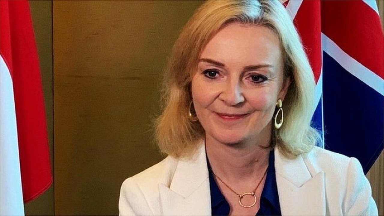 لیز تراس: روسیه به «شریک جوان چین» تبدیل شده است
