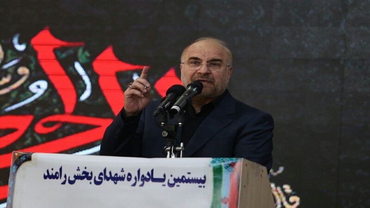 ثبات اقتصادی در برنامه ۵ ساله دست‌یافتنی‌ است