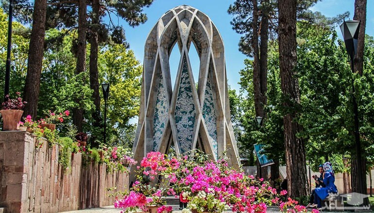 خیام، شاعر و حکیمی که آوازه رباعیاتش تا مغرب زمین رفت