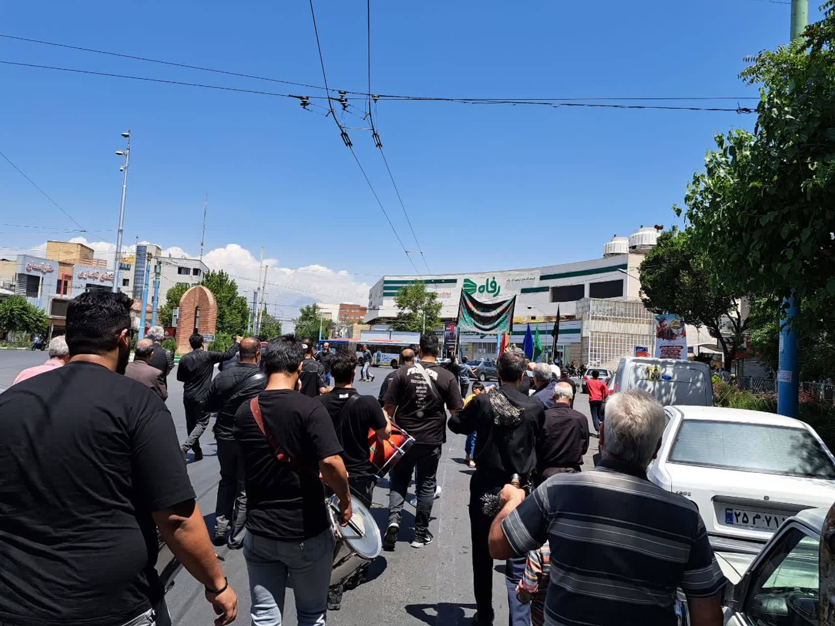 دسته عزاداری در میدان خراسان شهر تهران