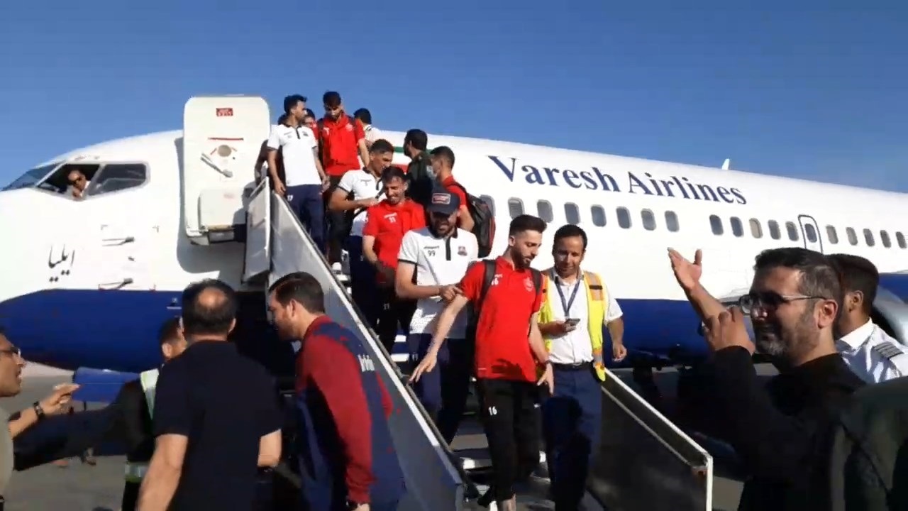 ورود کاروان پرسپولیس به مازندران + فیلم