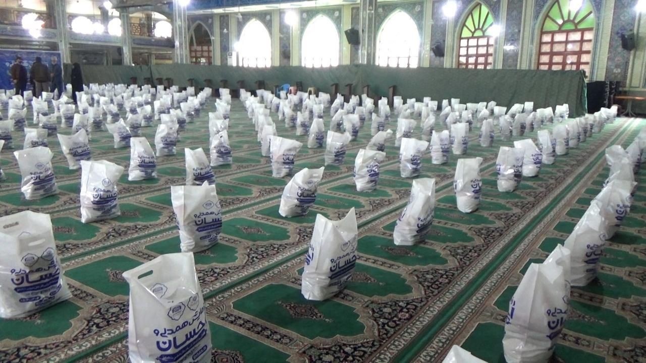 توزیع ۴۰۰ بسته معیشتی در علی آباد کتول