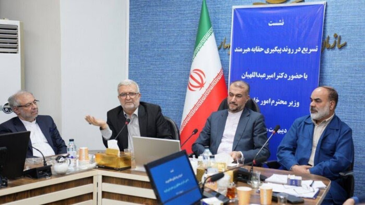 استفاده از تمامی ظرفیت ها برای تامین حقابه هیرمند