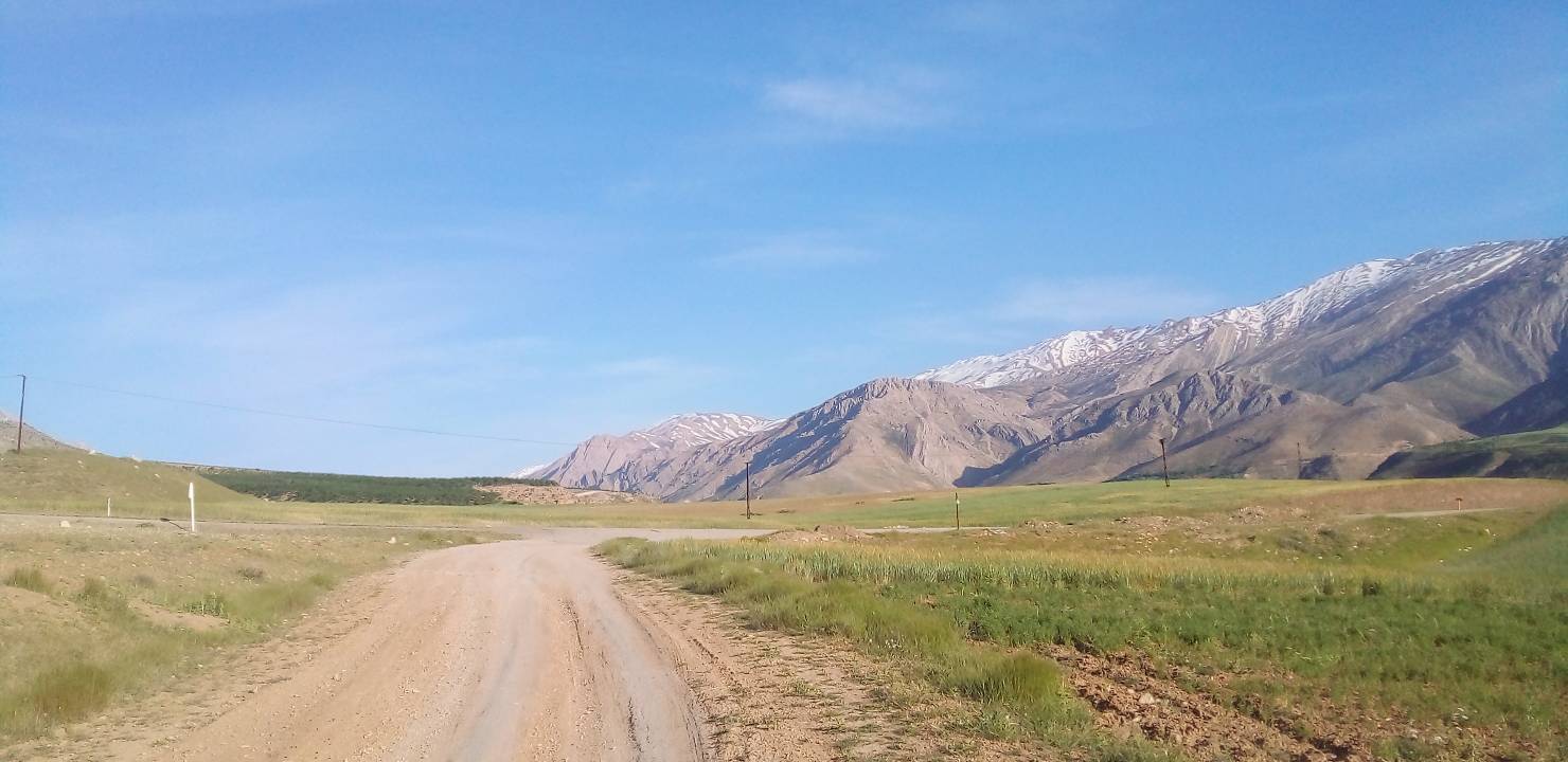 روستای جغدان به وقت بهار