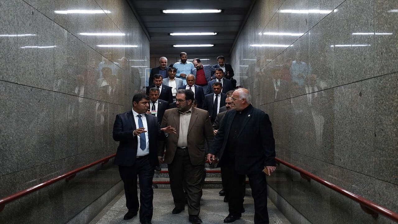 بازدید شهرداران برخی از شهر‌های تاجیکستان از قطارشهری مشهد