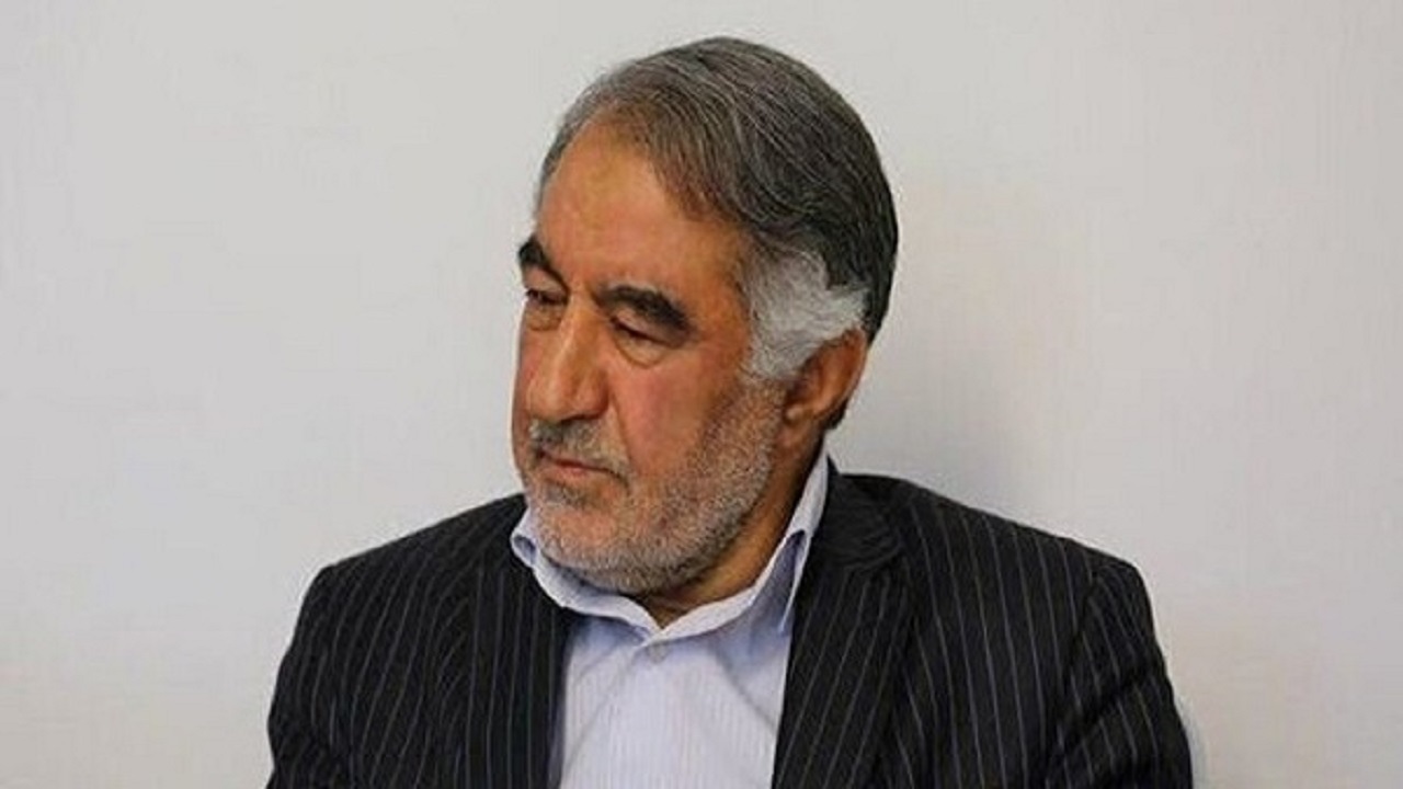 برخی افراد با طرح موضوع انتخاب اصلح، به دنبال انحراف افکار عمومی هستند