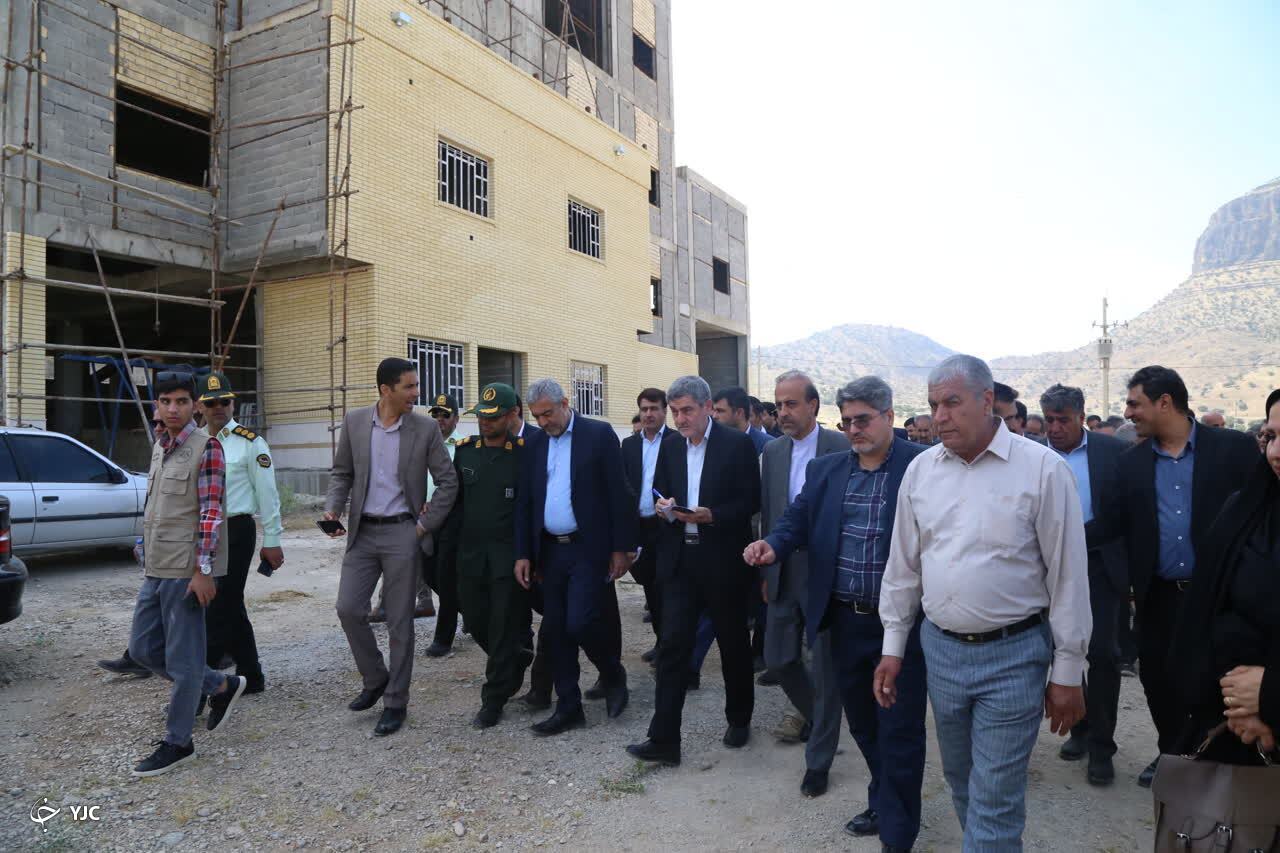 مدیران دستگاه‌ها پیمانکار دولت نیستند بلکه نماینده دولت هستند