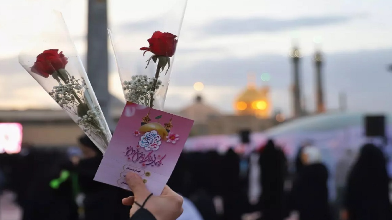 گردهمایی دختران دانشجو در حرم حضرت معصومه (س )