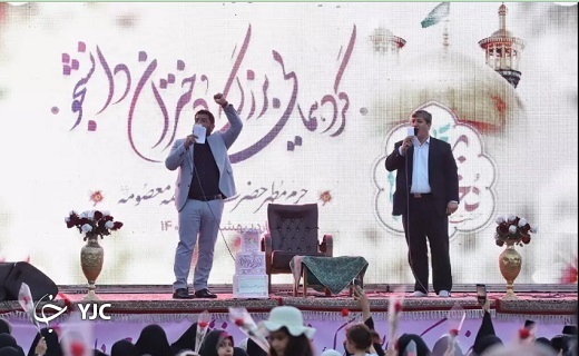 گردهمایی دختران دانشجو در حرم حضرت معصومه (س )