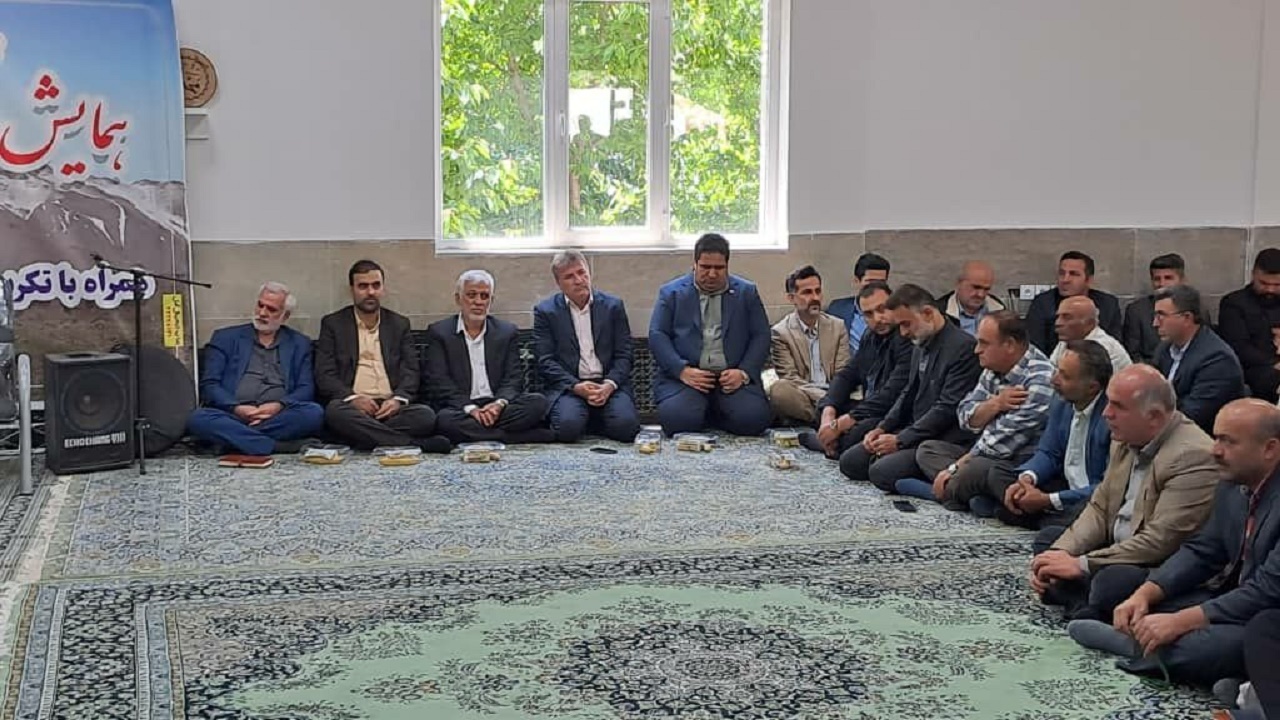 اجرای طرح گازرسانی و فیبرنوری در لاریجان