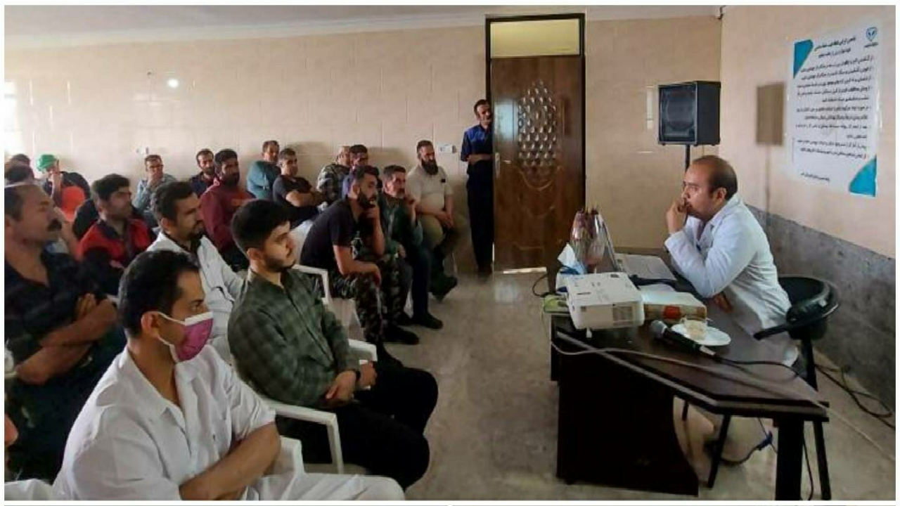 برگزاری دوره آموزشی ترویجی بیماری تب کریمه درکشتارگاه دام بوئین زهرا