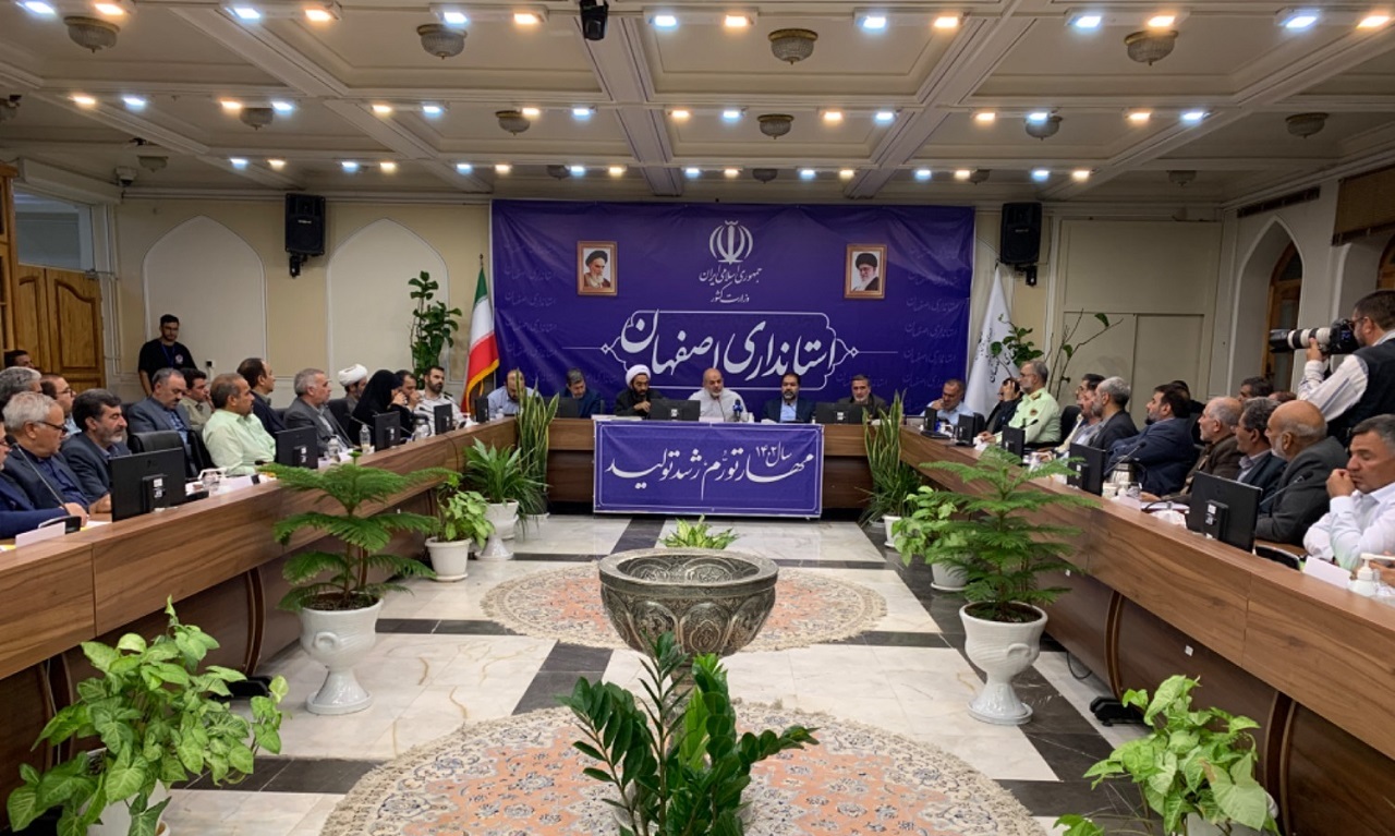 آب اصفهان از موضوعات جدی دولت است