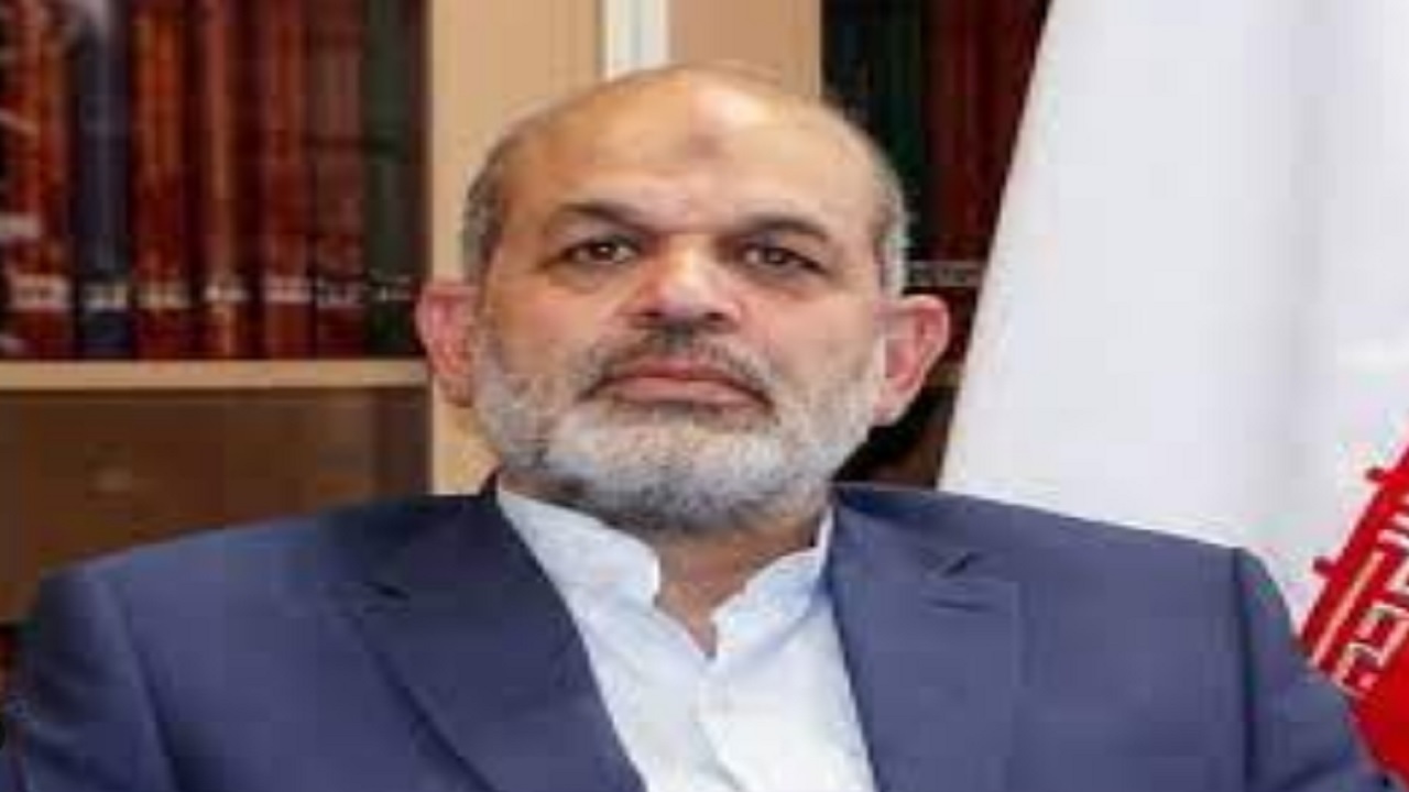 شورا‌های اسلامی و شهرداری‌ها نقش موثری در جلب رضایت مردم دارند
