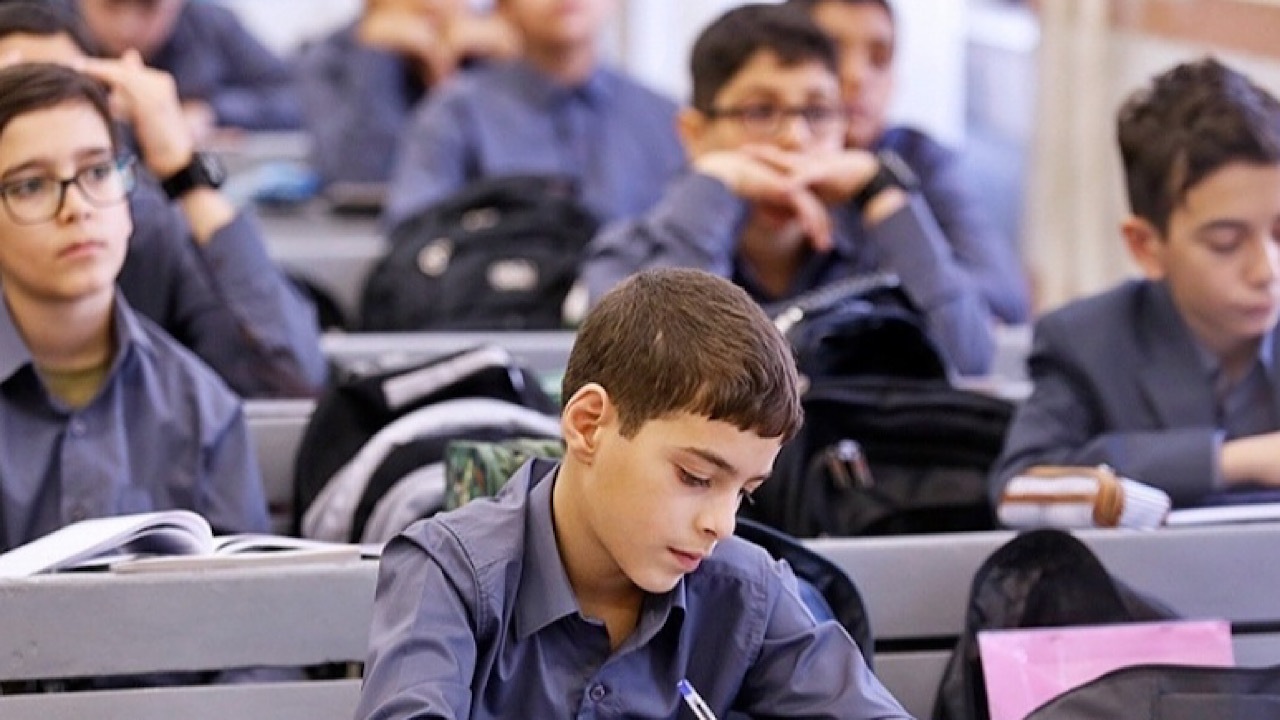 آموزش جدی دانش آموزان در زمینه سواد مالی، اقتصاد دیجیتال و هوشمندسازی