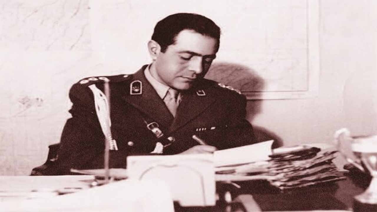 پیدا و پنهان ترور یک فرمانده ارتش؛ مزدور انگلیسی علیه شهید قرنی + تصاویر