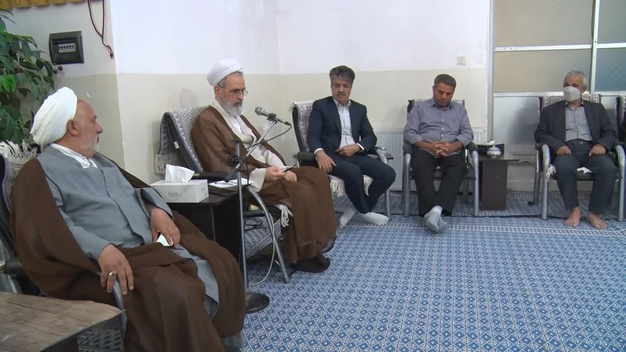 مصلی و نماز جمعه باید جولانگاه جوانان باشد