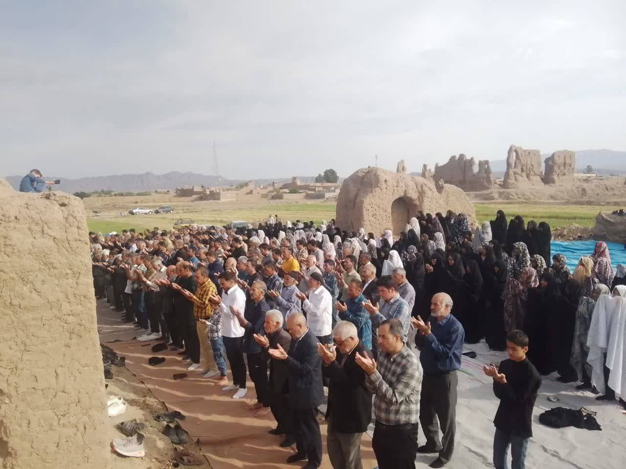 نماز عید فطر در روستا