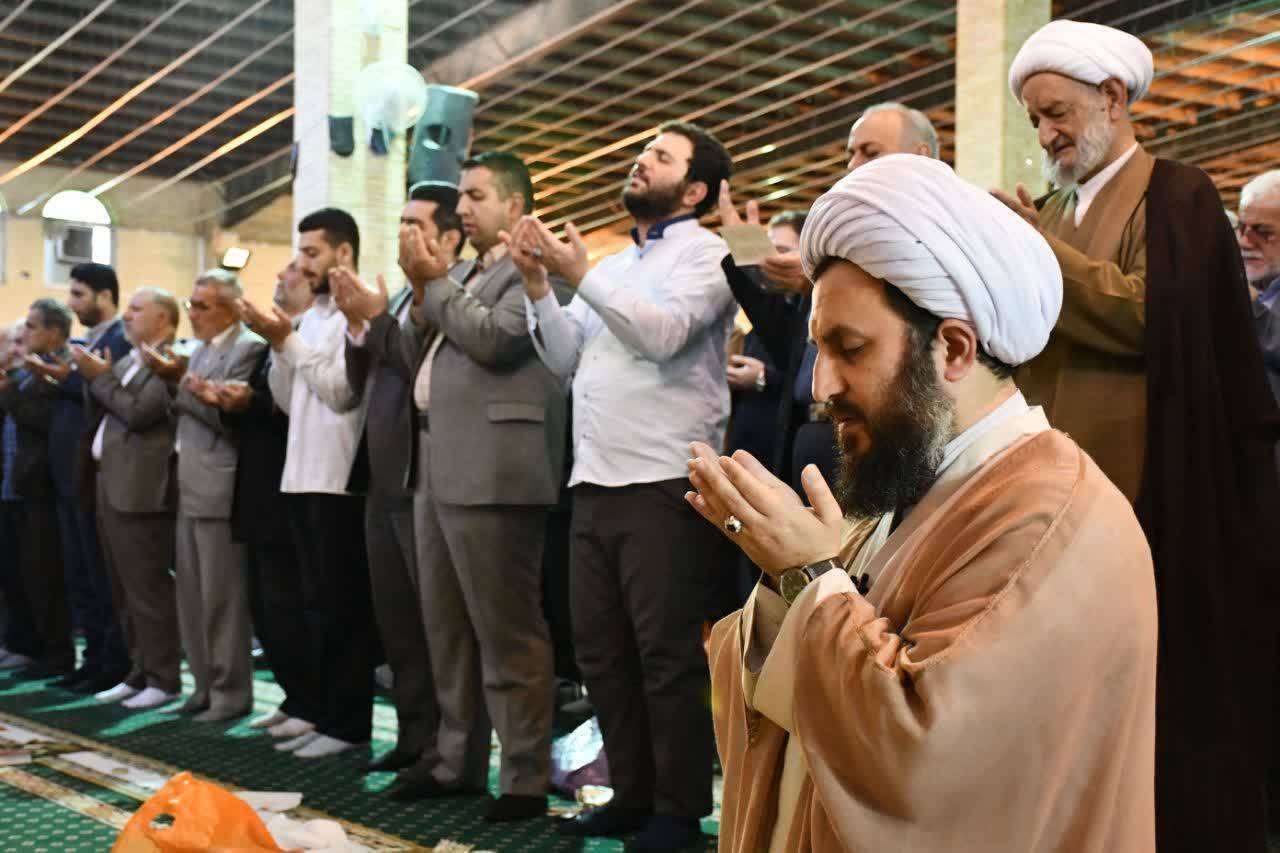 صف نمازگزاران عید فطر در خوی