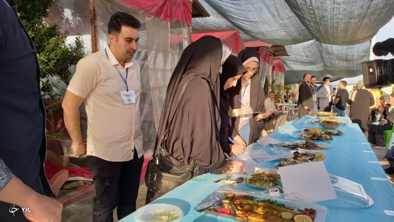 نخستین جشنواره گل انار استان مرکزی برگزار شد