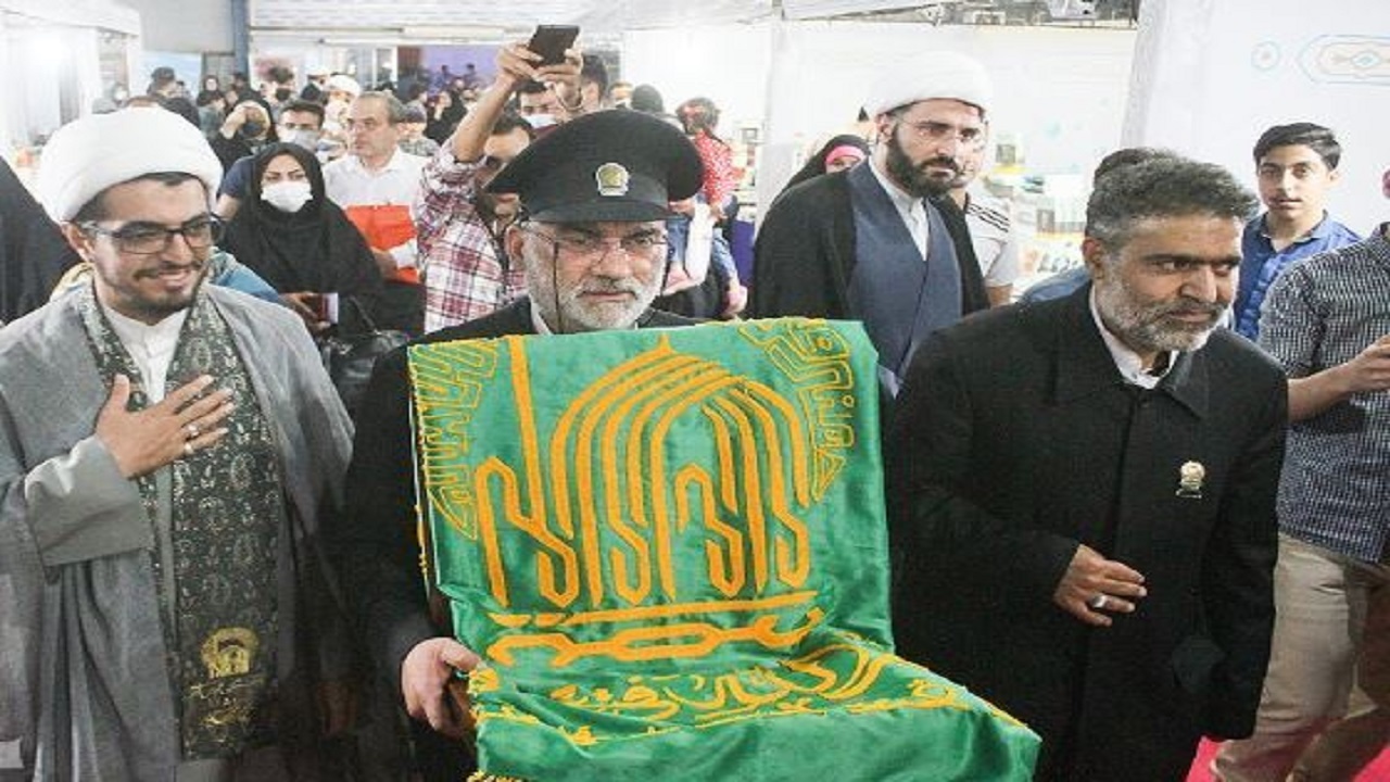 هندیجان میزبان خادمین و پرچم متبرک حرم امام رضا(ع)