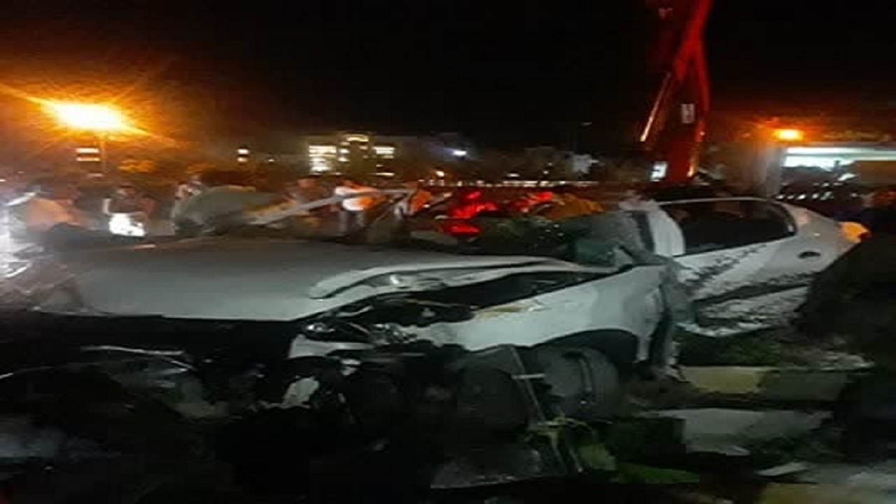 ۲ مصدوم بر اثر واژگونی خودروی ۲۰۶ در قزوین