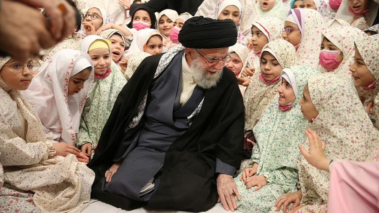مروری بر نگاه دین اسلام به دختران؛ حسنات جامعه ایرانی