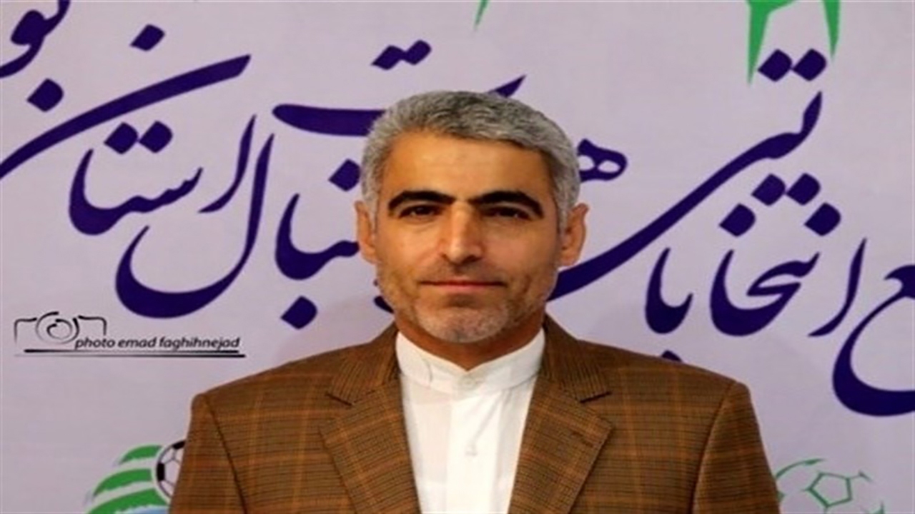 محتشم: بازیکنان ساحلی واقعاً پابرهنه هستند! / مشکل سربازی بازیکنان حل شد