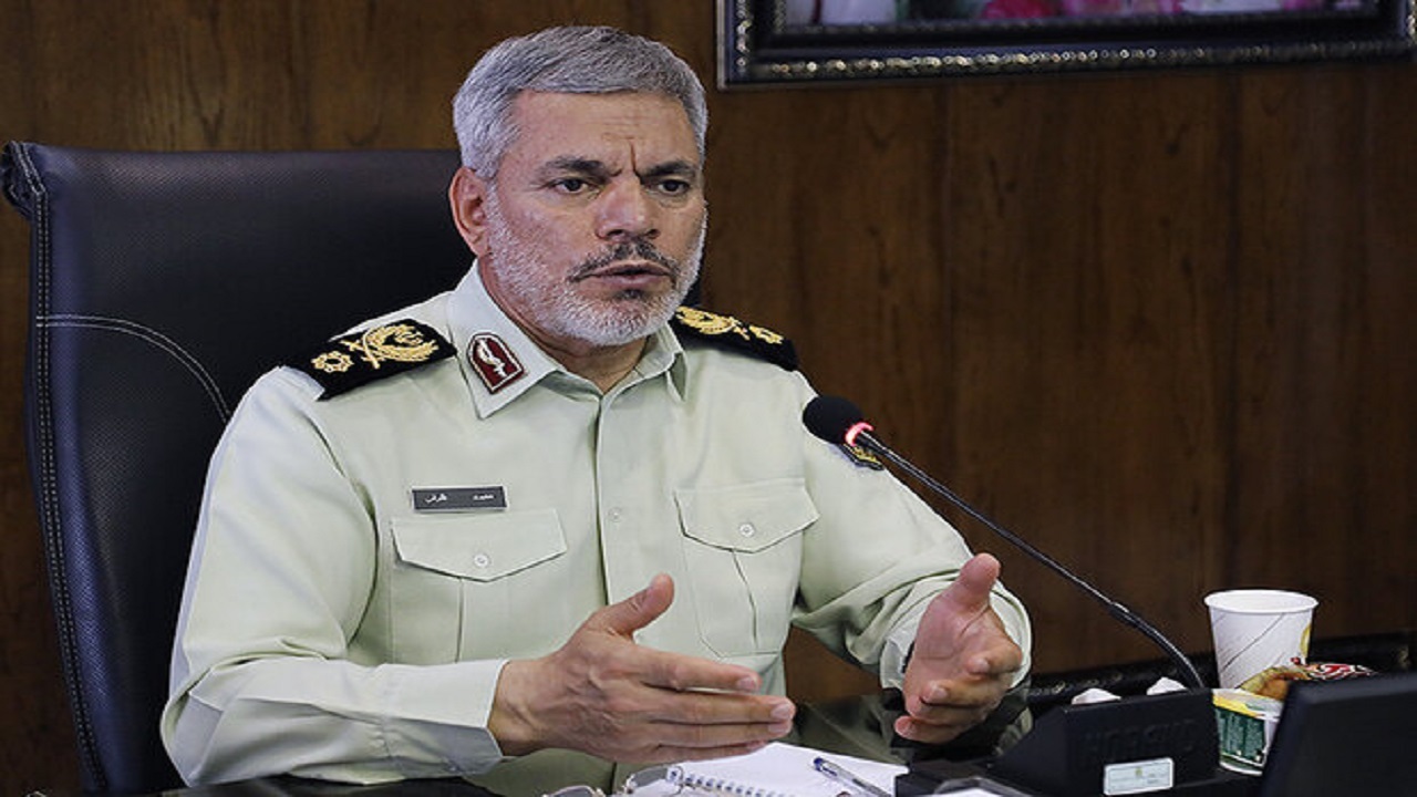دختران پرچمدار اصلی مقابله با جنگ نرم دشمن هستند