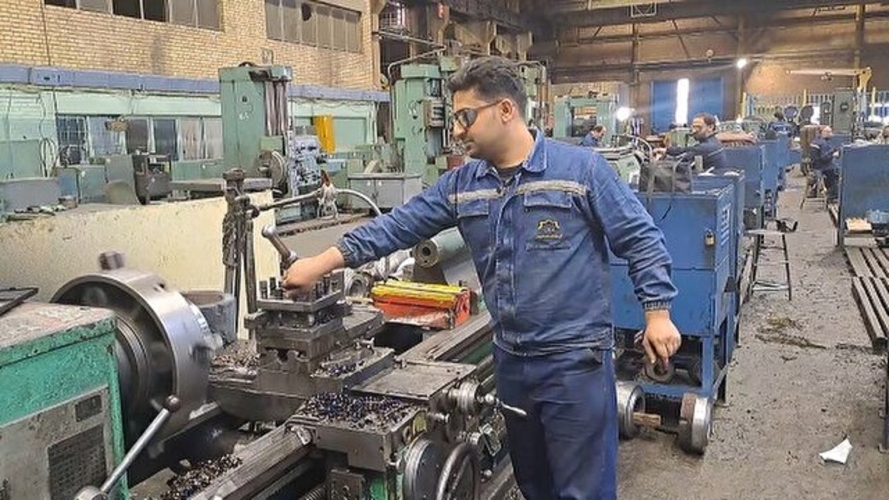 ساخت ۴۲۴ هزار قطعه در ذوب آهن اصفهان