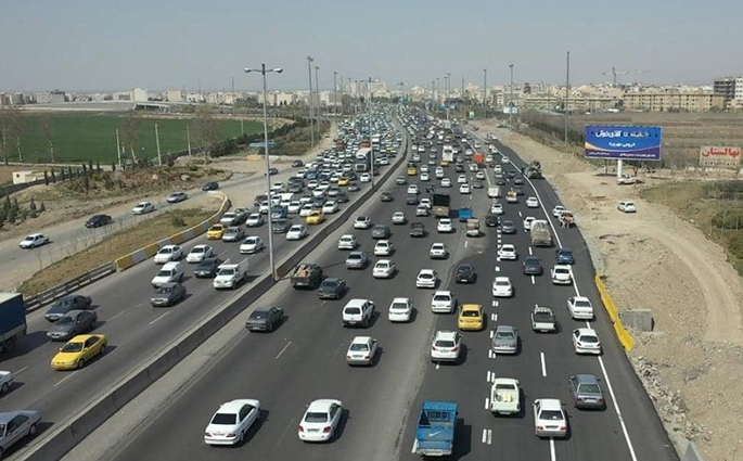 ثبت تردد بیش از سه میلیون خودرو در محورهای مواصلاتی البرز