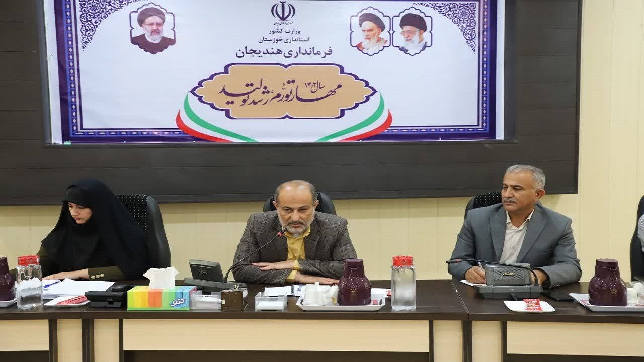 باید موانع را از پیش پای تولیدکنندگان و سرمایه‌گذاران  برداریم