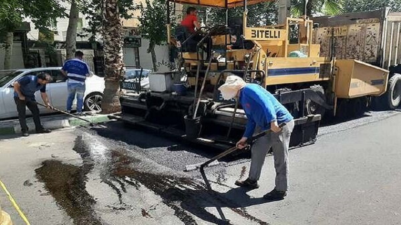 ۲۲ هزار مترمربع از خیابان‌های منطقه ۸ در مدت یک ماه آسفالت شده است
