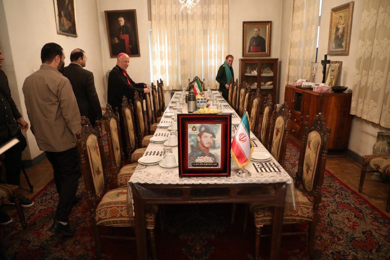 جانی بت اوشانا