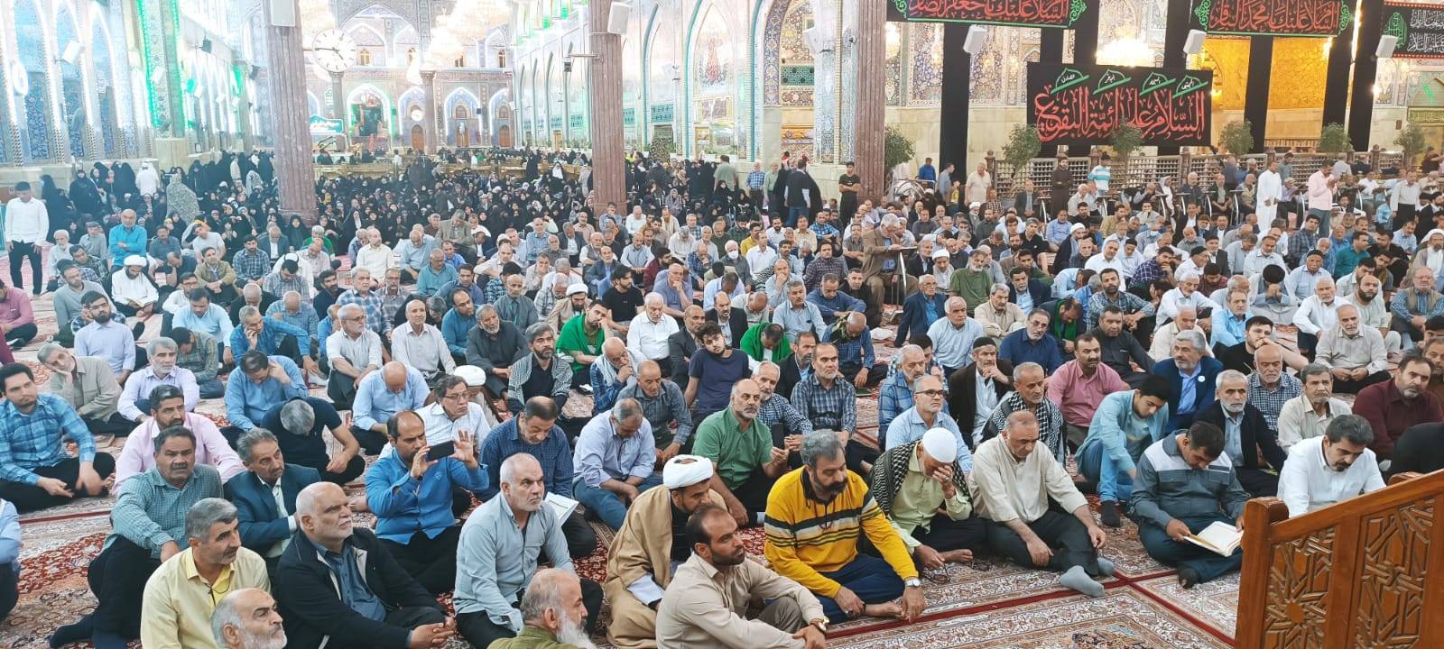 حضور زائران در حرم حضور زائران در حرم