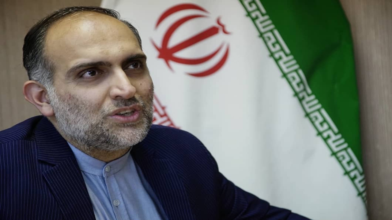 زنده یاد افروغ به دنبال توسعه نقد درون گفتمانی بود/فاصله بین فرهنگ نخبگانی و رسمی را با فرهنگ عمومی کمتر کنیم