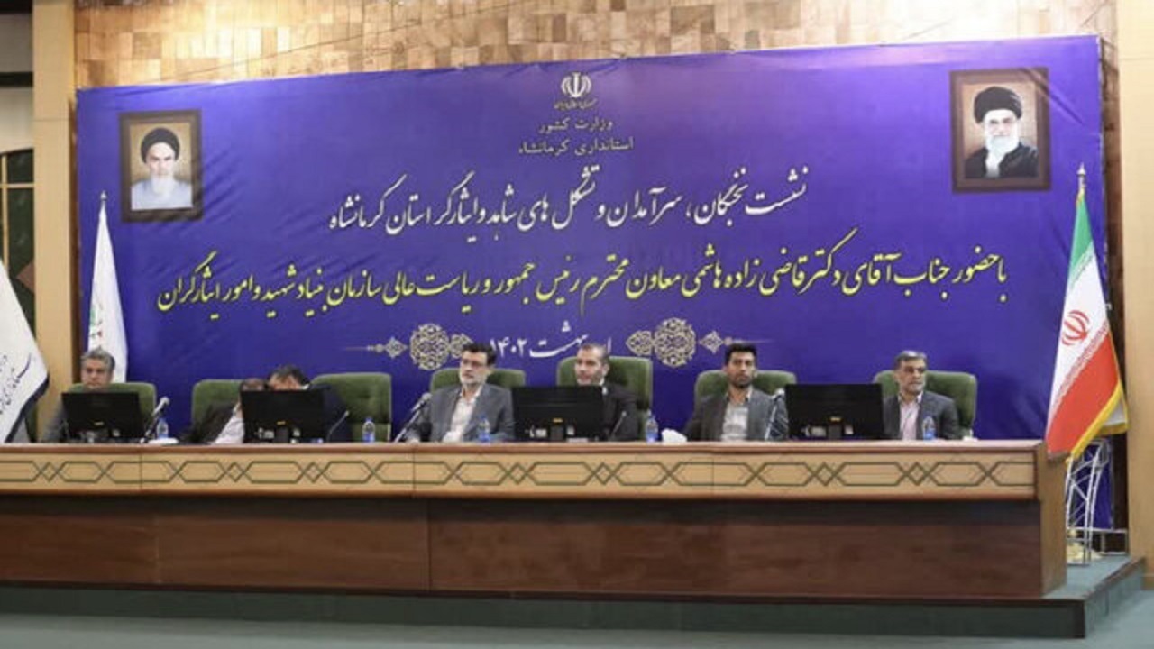 جامعه ایثارگران در حال خنثی کردن توطئه‌های دشمنان است