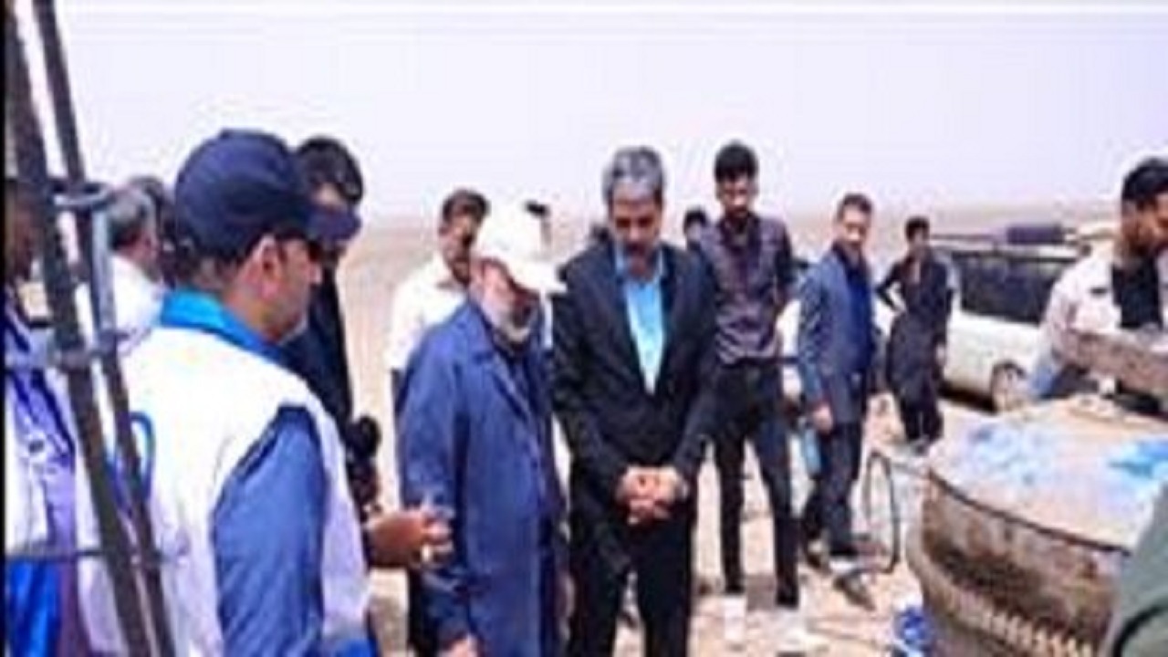 استاندار از طرح تامین آب اضطراری شهر زاهدان بازدید کرد