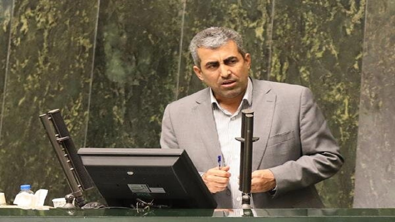 مساله دریافت خودرو توسط برخی نمایندگان بررسی شود