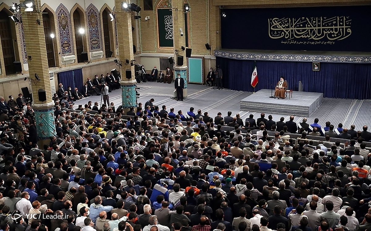 بازدید رهبر انقلاب از سی و چهارمین نمایشگاه بین‌المللی کتاب تهران