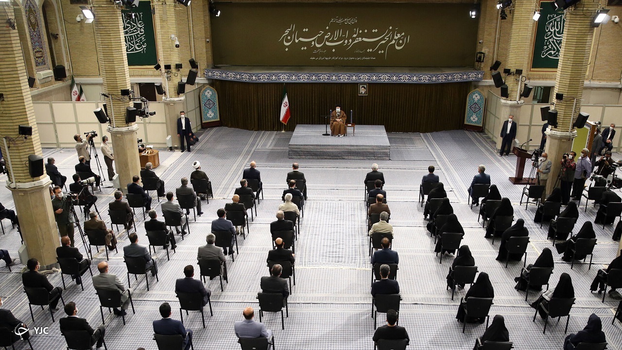 معلمان با مقام معظم رهبری در روز ۱۲ اردیبهشت دیدار می‌کنند