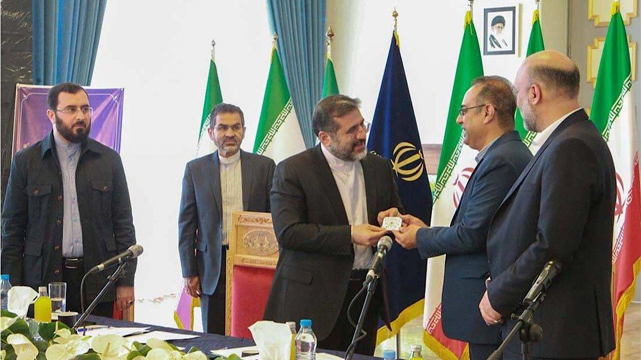 وزیر فرهنگ به خانواده اهداکنندگان عضو ایران پیوست