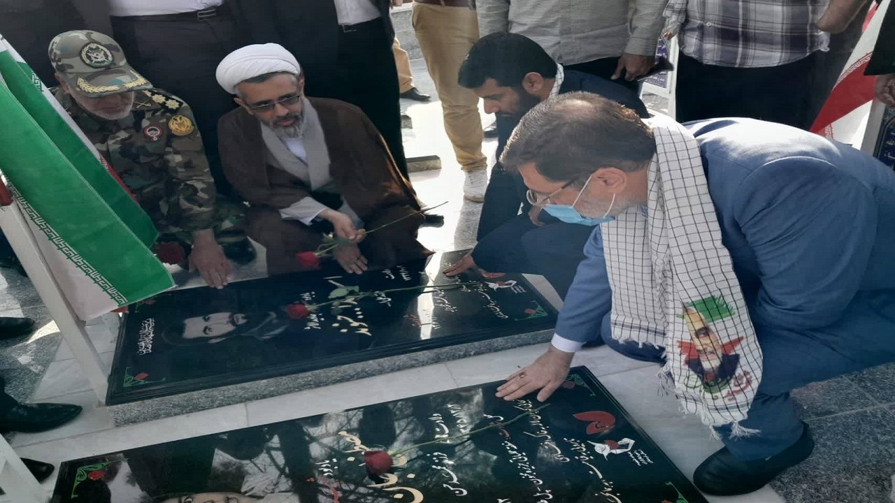 افتتاح یادمان شهدای جاویدالاثر «خرم‌‌آباد»/ادای احترام قاضی‌زاده هاشمی به مقام شهدای لرستان