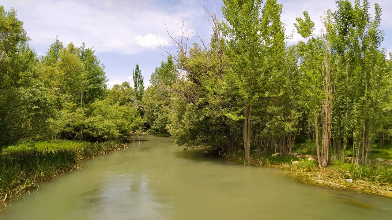 طبیعت زیبای تنگ بردنکان ده‌چشمه + تصاویر