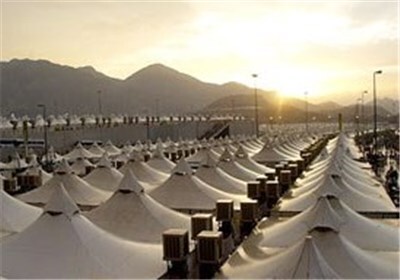 برپایی چادر‌های زائران در صحرای عرفات + فیلم