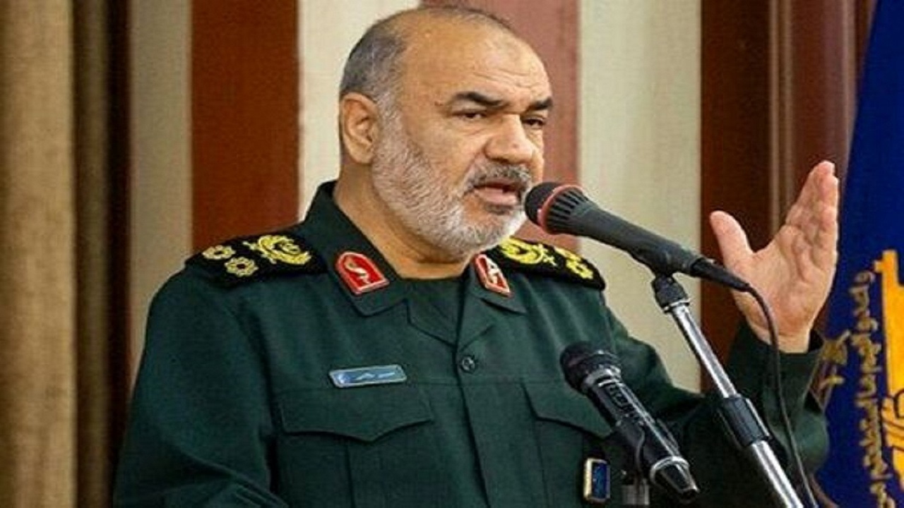 هیچ قدرتی جز قدرت الهی در چشم سپاه وجود ندارد