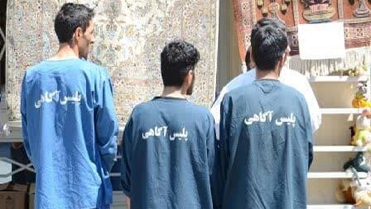 دستگیری باند سارقان گوشی تلفن همراه در زاهدان