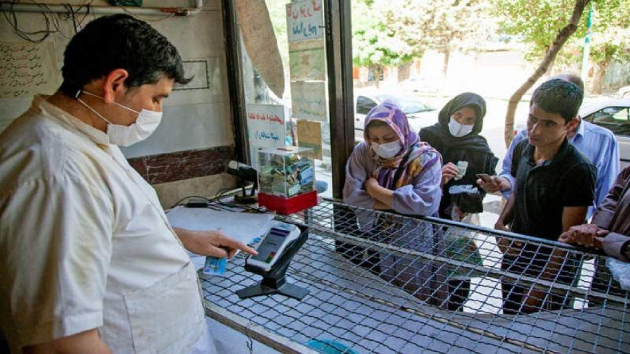 کارتخوان هوشمند خبازی‌ها گامی مؤثر در کاهش قاچاق و افزایش کیفیت نان/ هیچ کس دست خالی از نانوایی نمی‌رود