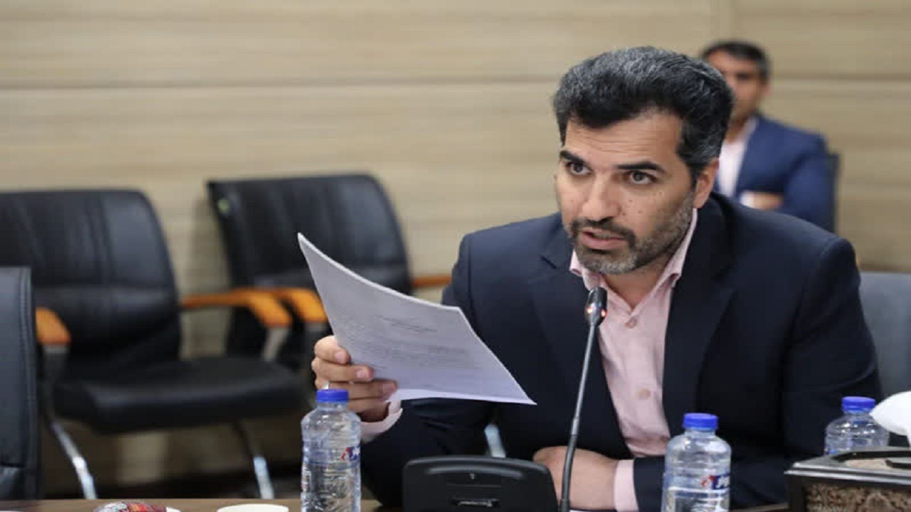 سرمایه انسانی یکی از عوامل پایه‌ای و مهم در رشد و توسعه کشور