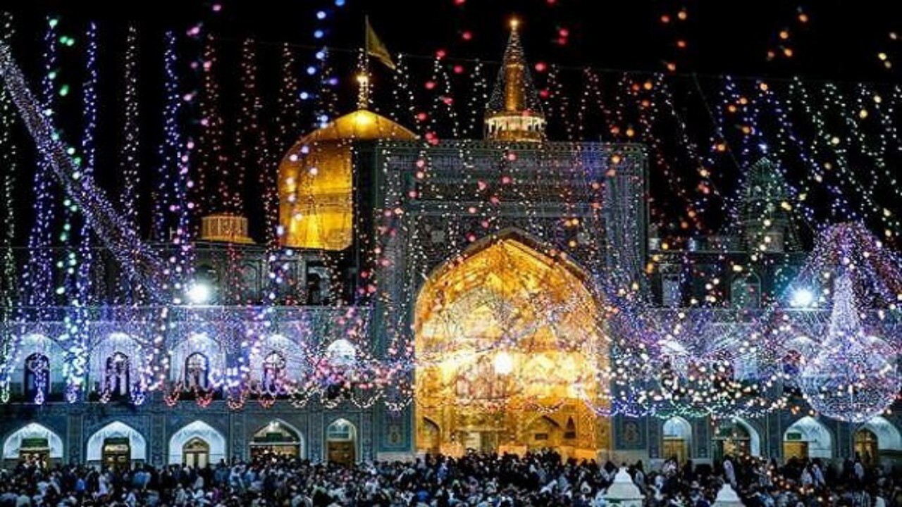 حضور مهاجرین افغانستانی در حرم امام رضا (ع) + فیلم