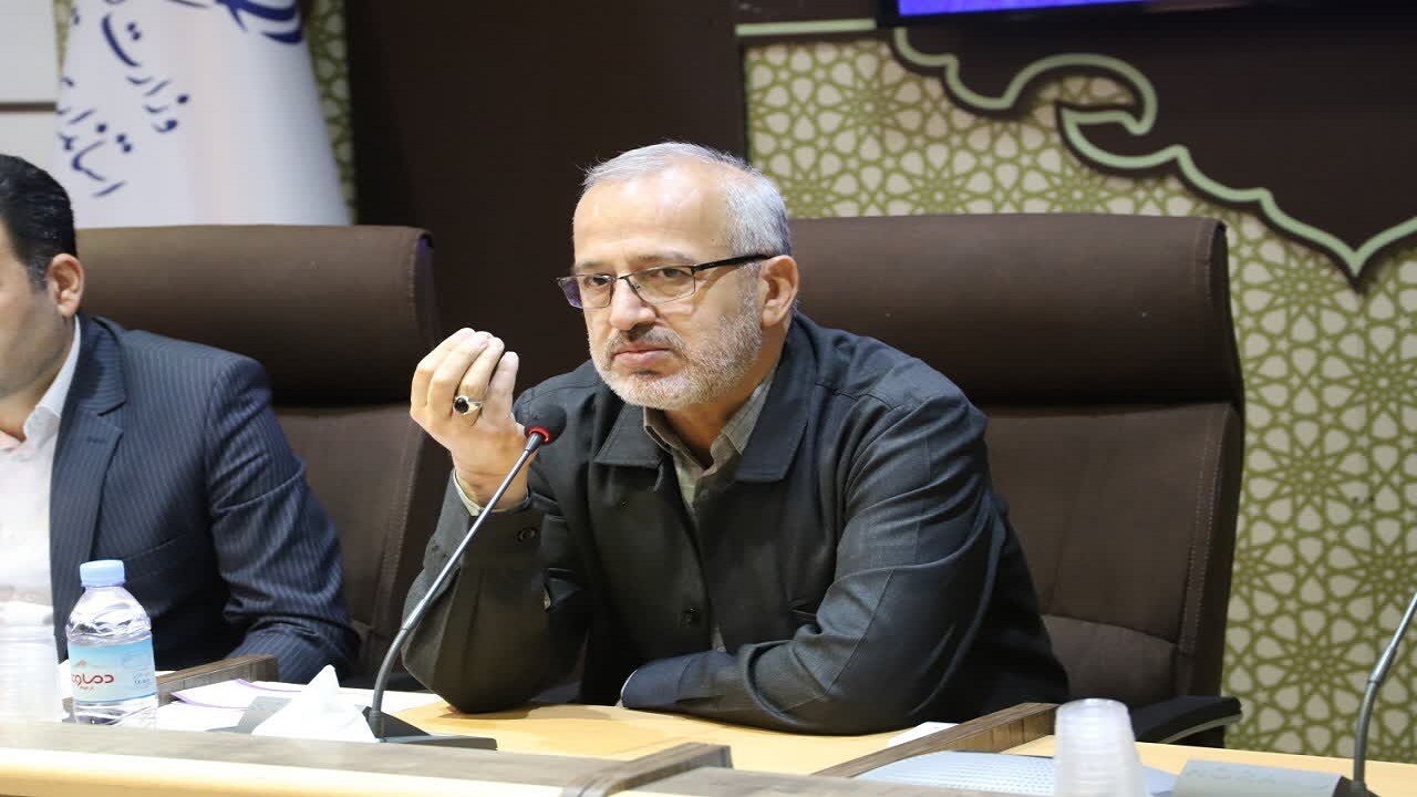 اساتید دانشگاه در فرهنگ سازی اصلاح الگوی مصرف مشارکت کنند